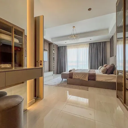 Luxury In 5 Star Lejlighed
