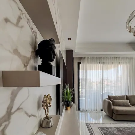 Luxury In 5 Star ألانيا
